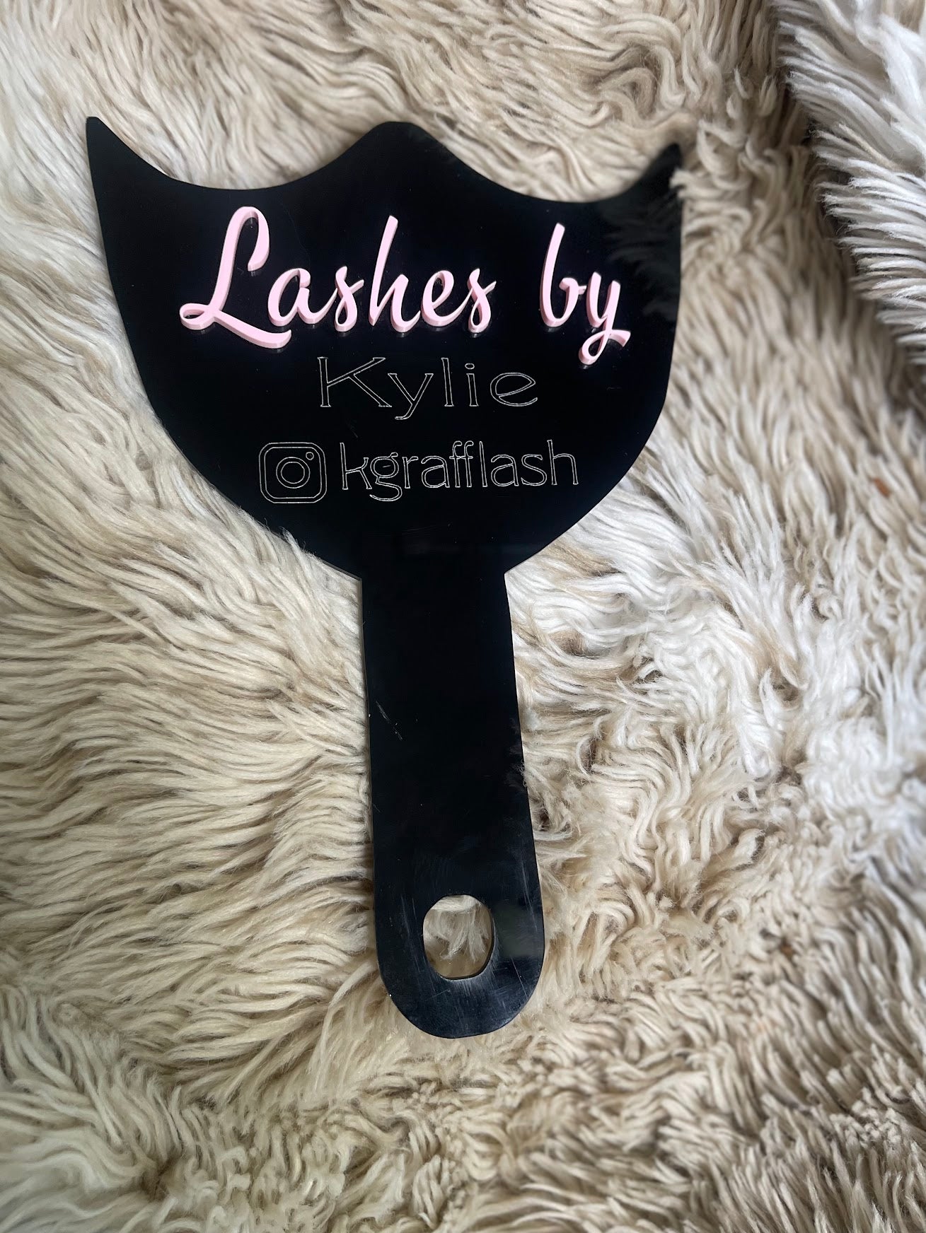 Lash tech prop with mirror